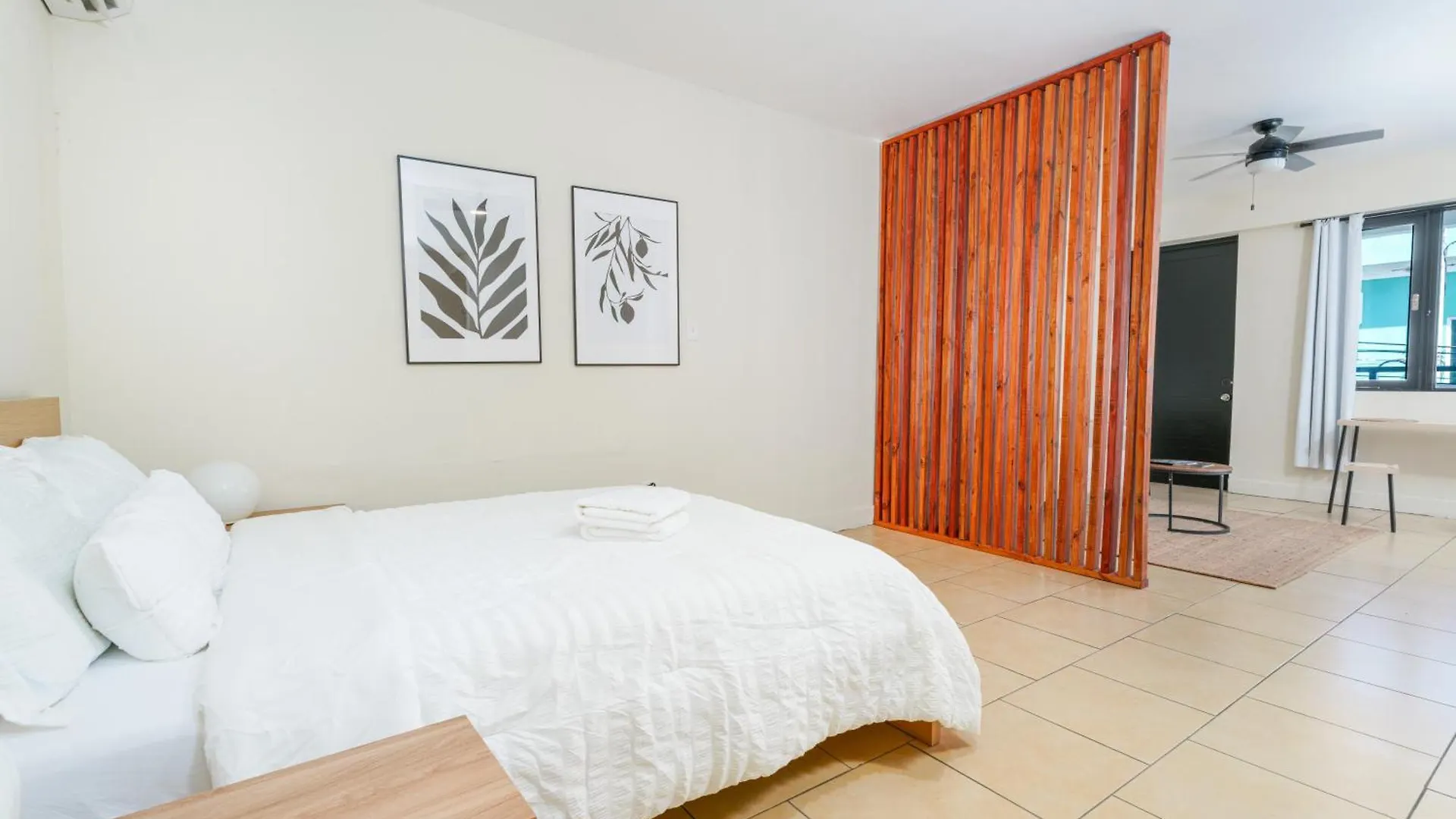 Sunny Seaside Gateway Apartment San Juan